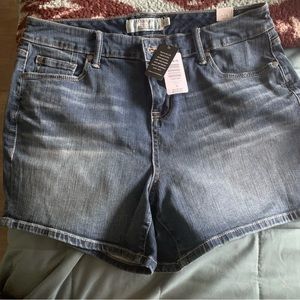 Torrid denim shorts size 16
